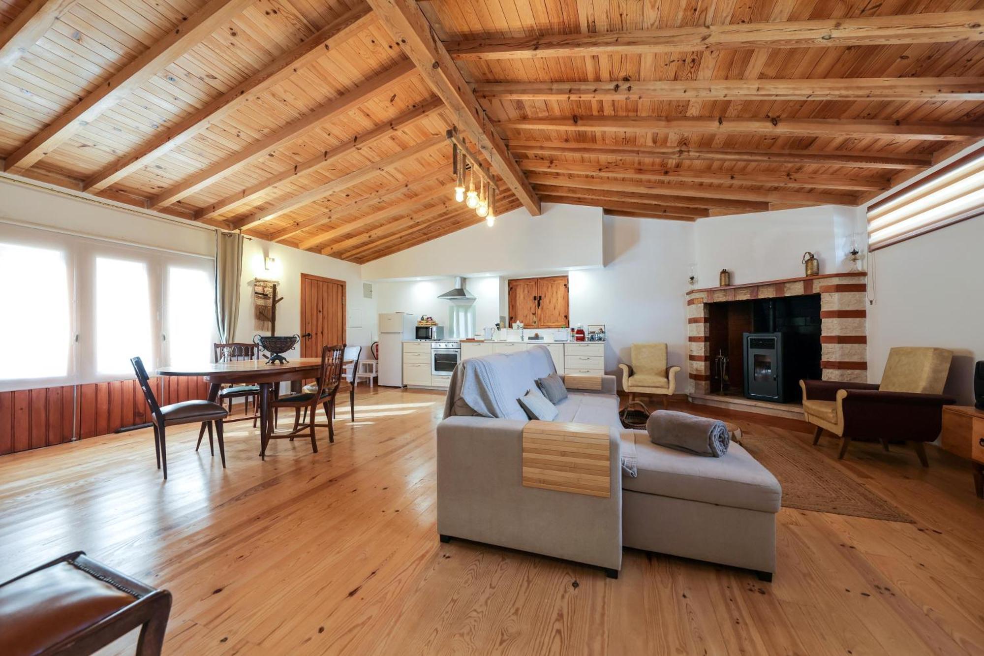 Renovated Wine Press House - With Pool Villa Porto de Mós Szoba fotó